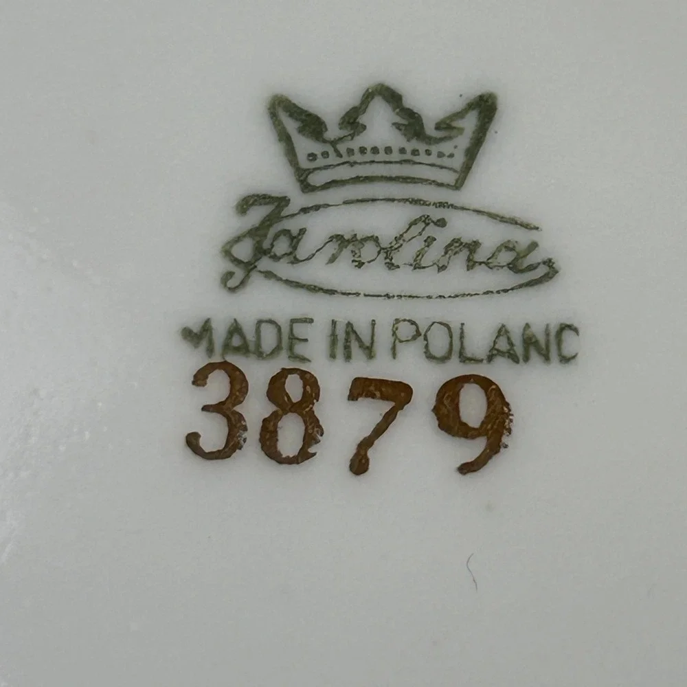 Favolina Karolina Jarolina‎ Poland China Dinner Plate Silver Scalloped 3879 3